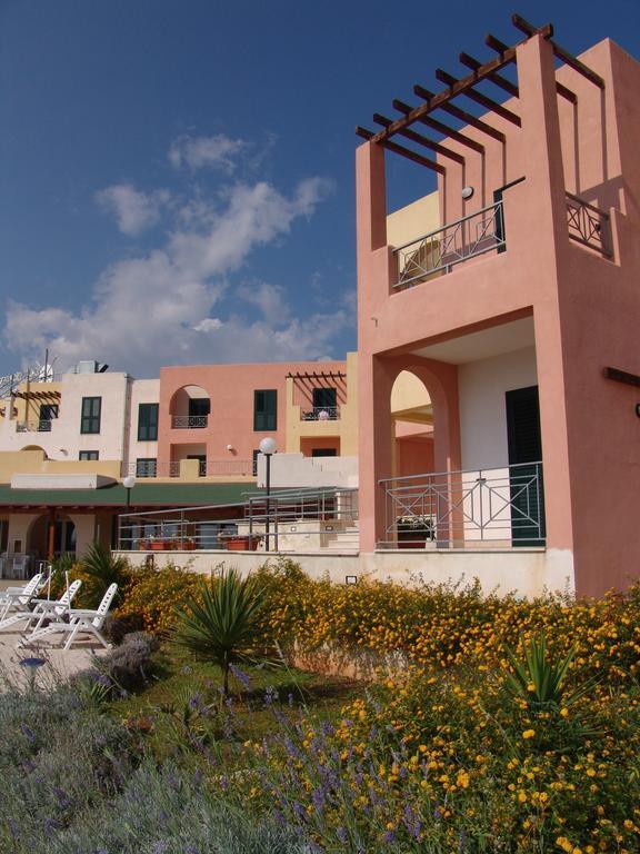 Hotel Alizé Santa Cesarea Terme Buitenkant foto
