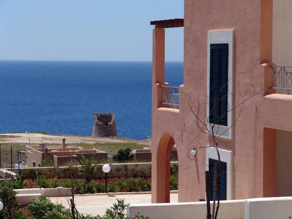 Hotel Alizé Santa Cesarea Terme Buitenkant foto